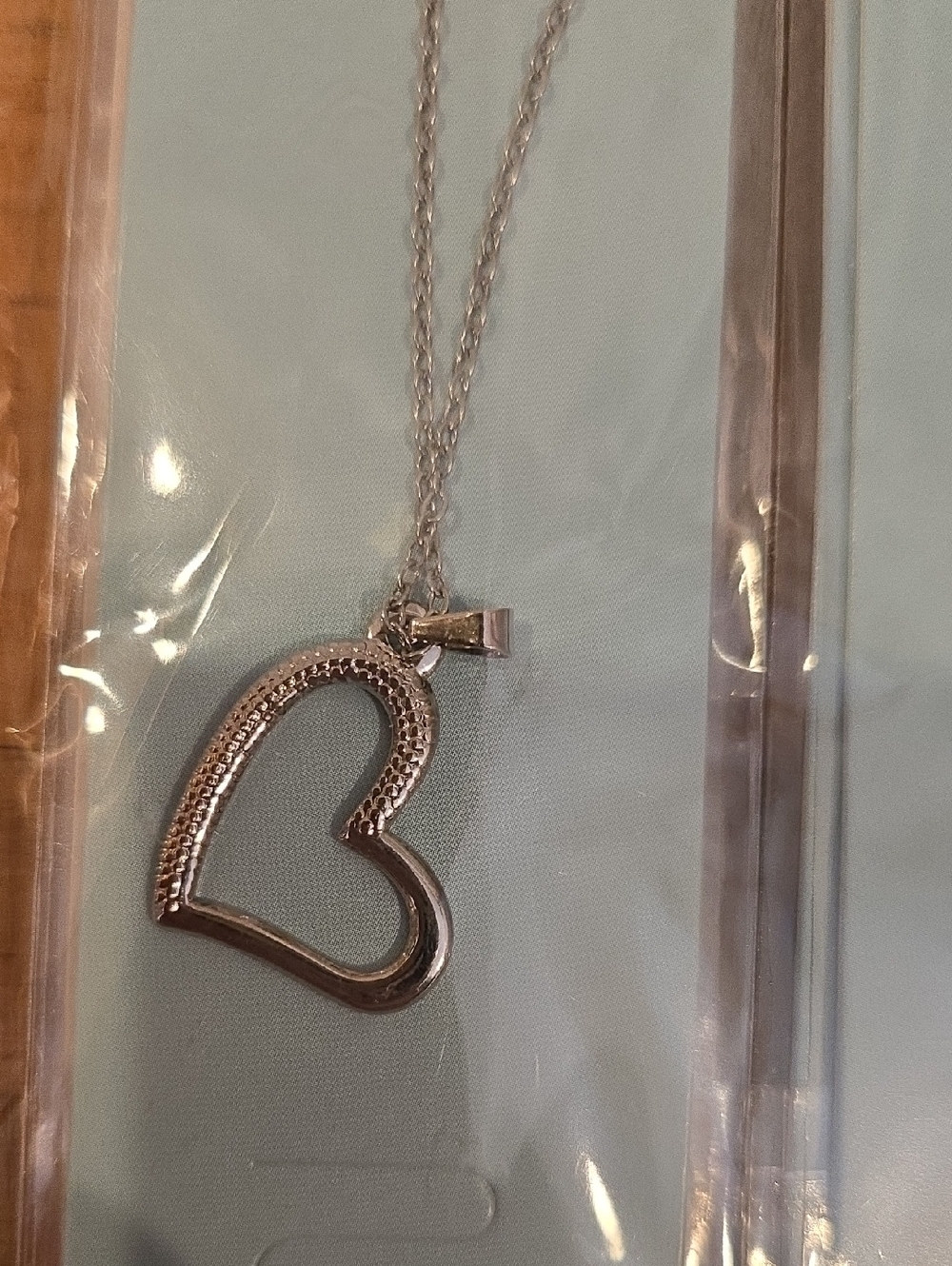 BULK Gold/Silver Tone Heart Pendant Stainless Steel Necklaces - Picture 5 of 5